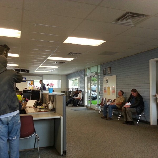 Eureka DMV Office Government Building in Eureka