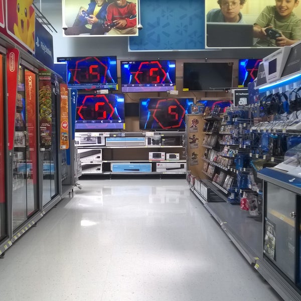 Walmart Supercenter Big Box Store in Aransas Pass