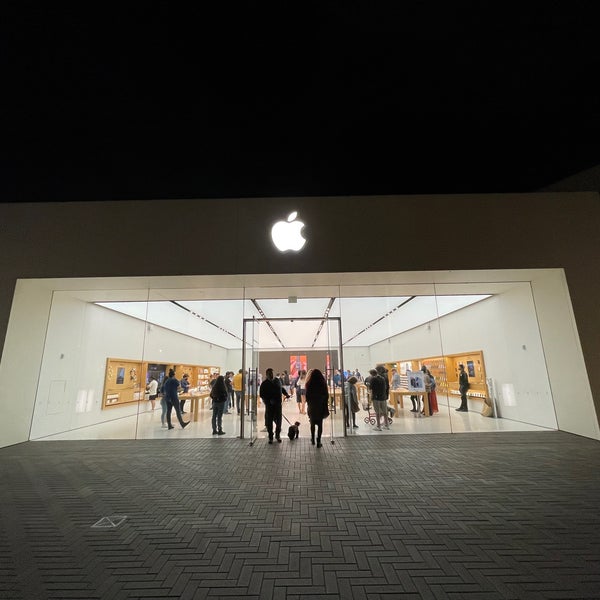 UTC - Apple Store - Apple