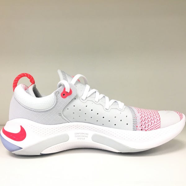 Nike store is on le loi street deals