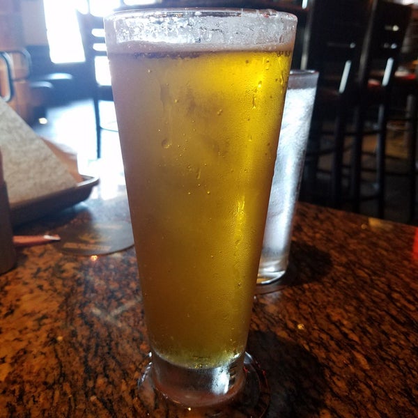 Photo taken at BJ&#39;s Restaurant &amp; Brewhouse by Dillan W. on 7/5/2019