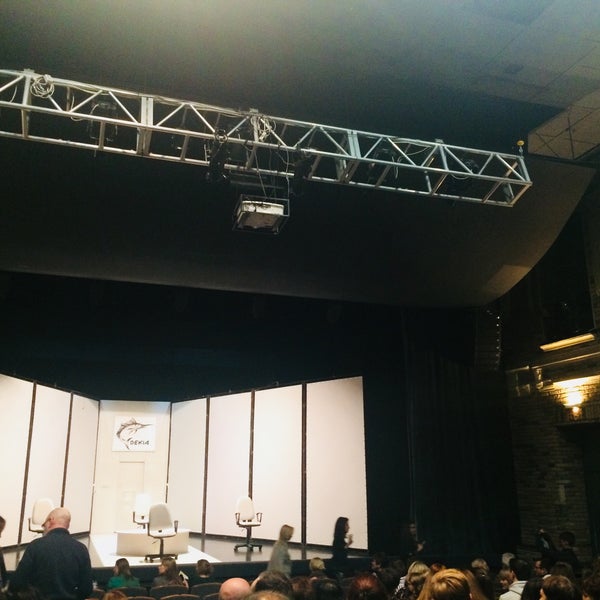 11/16/2017にMaria K.がКиївський академічний молодий театрで撮った写真
