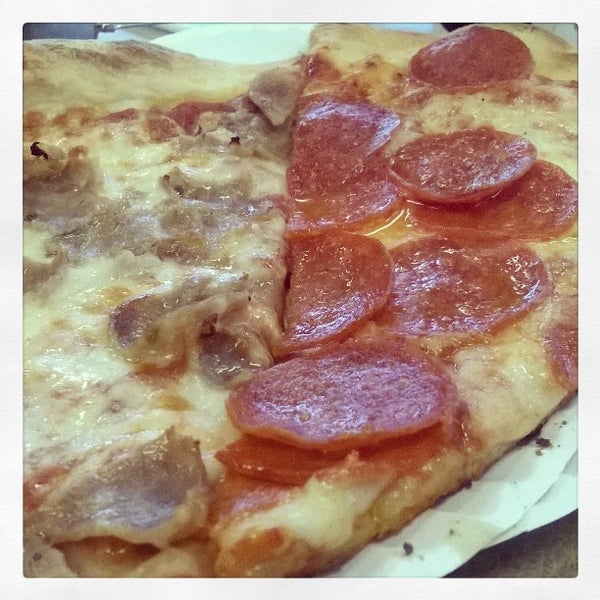 Photo taken at Sam&#39;s Pizza Palace by Tracy K. on 8/29/2014