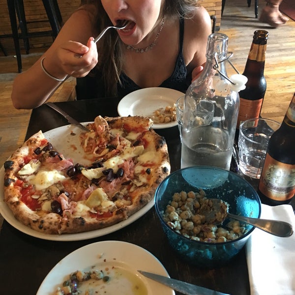 Photo taken at Sottocasa Pizzeria by Marshall on 8/7/2016