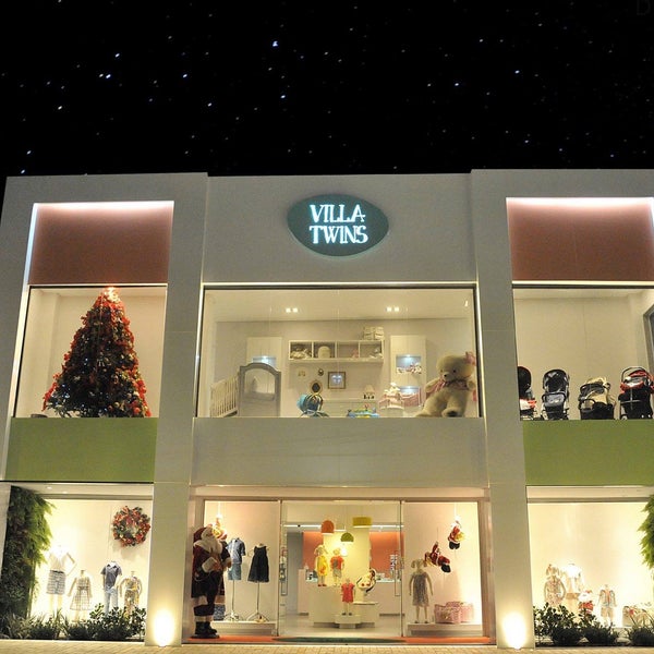 Рибок иркутск. Twins магазин. Gemini магазин. Близнецы логотип. Twins магазин.