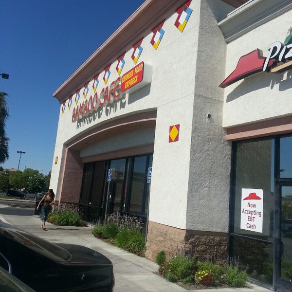 Bamboo Cafe Bakersfield'de Kafe