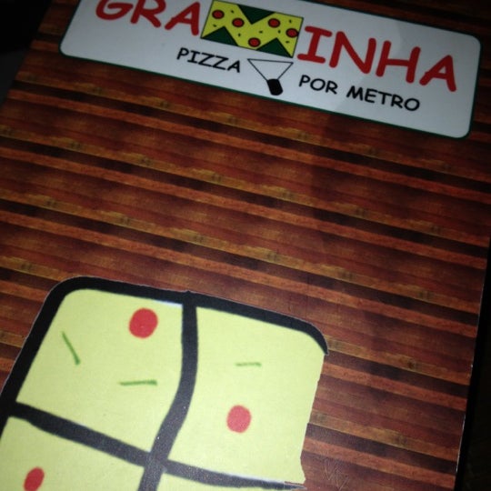 Foto scattata a Pizzaria Graminha da Luciana O. il 10/21/2012