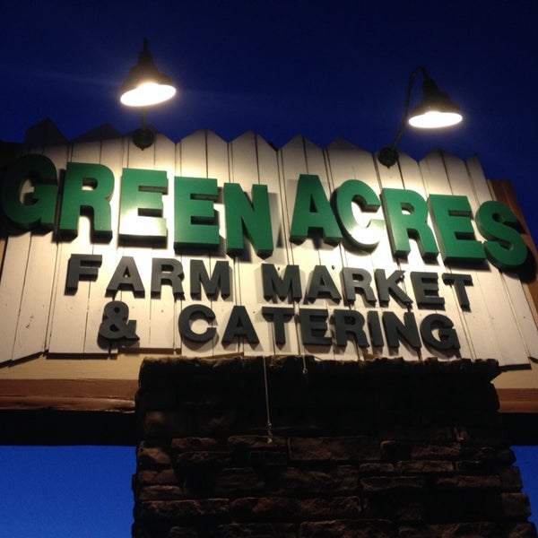 Photo taken at Green Acres Farm Market and Catering by Billy D. on 4/14/2014