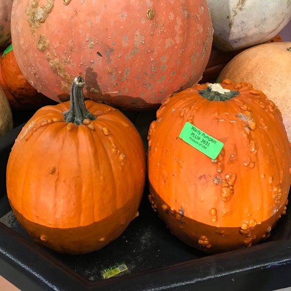 Bob's Produce Ranch Grocery Store in Fridley
