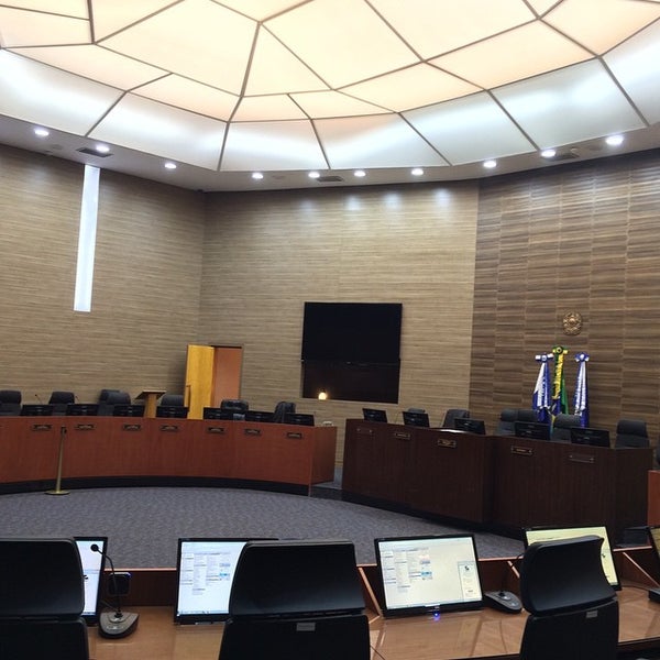 Photo taken at Tribunal Regional Federal da 2ª Região by Edgar  Sousa #. on 12/15/2014