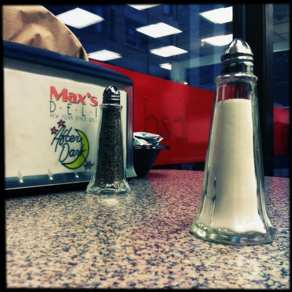1/16/2013にSousou B.がMax&#39;s Deli Cafeで撮った写真
