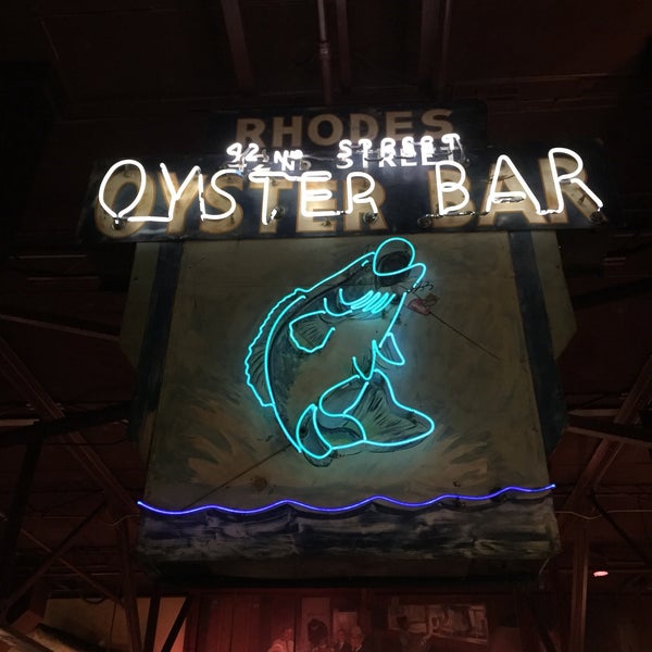 Foto tirada no(a) 42nd St Oyster Bar por Jeff B. em 11/20/2017