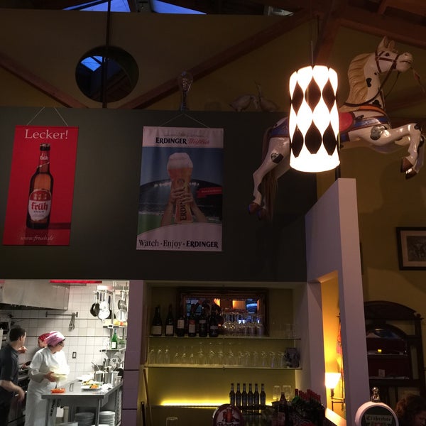 Foto diambil di Gaumenkitzel Restaurant oleh Luis G. pada 2/19/2016