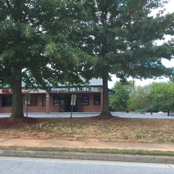 Esquire Cleaners Servicio de lavandería