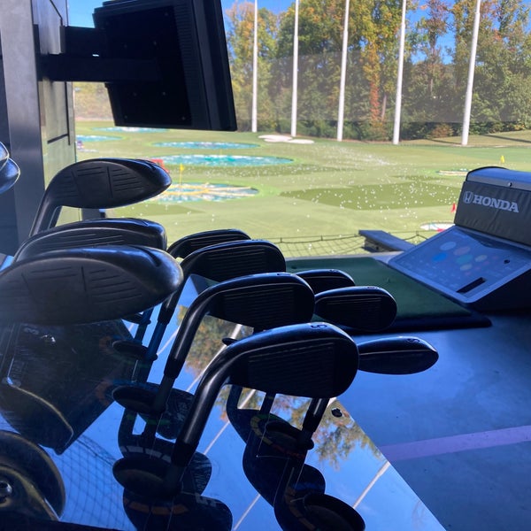 Foto tirada no(a) Topgolf por Charlie H. em 10/22/2023