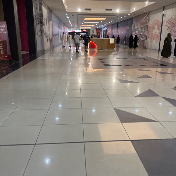 Das Foto wurde bei Sahara Mall von Faris O. am 7/21/2023 aufgenommen