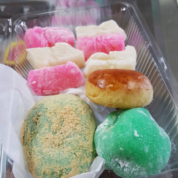 8/17/2015에 Oishii M.님이 Nisshodo Candy Store에서 찍은 사진