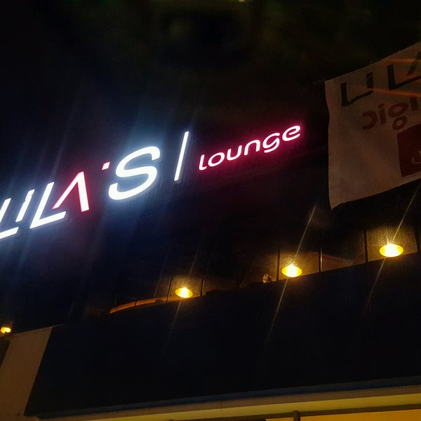 Foto tomada en Lila&#39;s Lounge  por Serkan Y. el 12/2/2016