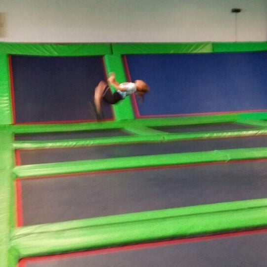 Photo taken at Rebounderz Sterling by Craig M. on 7/12/2014
