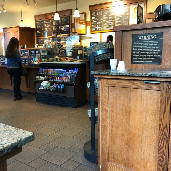 3/10/2018 tarihinde Dianna M.ziyaretçi tarafından Peet&#39;s Coffee &amp; Tea'de çekilen fotoğraf