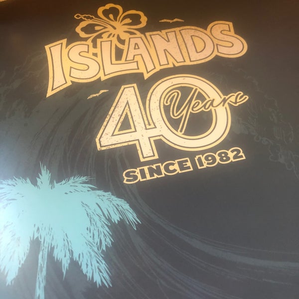 Foto tirada no(a) Islands Restaurant por Rachel M. em 9/22/2022
