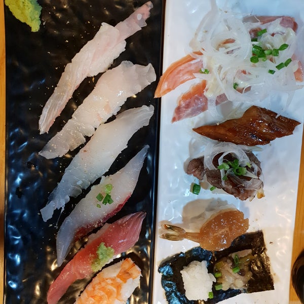 Sushi with Fruits