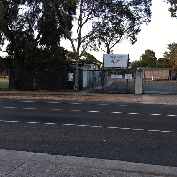 Thornbury High School 1 tavsiye