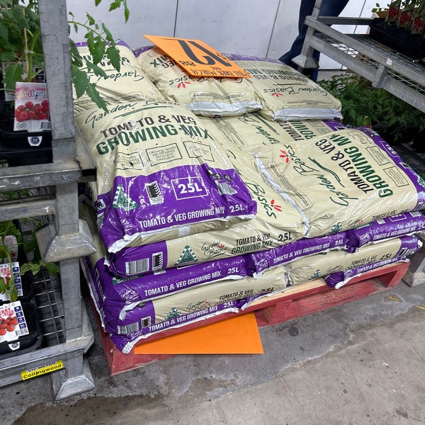 Bunnings Warehouse Hardware Store in Collingwood