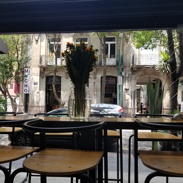 5/5/2018 tarihinde Damon S.ziyaretçi tarafından Rompeolas Café'de çekilen fotoğraf