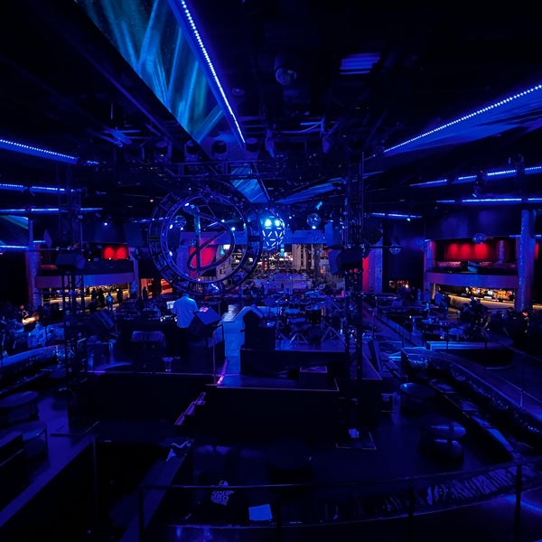 รูปภาพถ่ายที่ Drai&#39;s Nightclub โดย Mits I. เมื่อ 2/2/2024