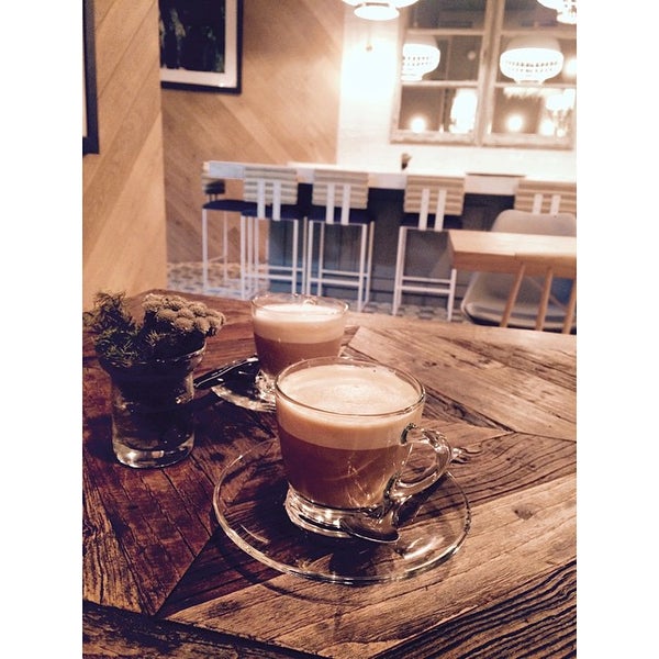 รูปภาพถ่ายที่ Sushita Café โดย Antía F. เมื่อ 3/14/2015