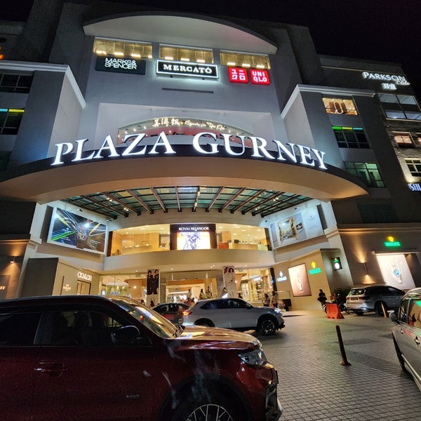 Photo taken at Gurney Plaza by Ariff A. on 5/11/2023