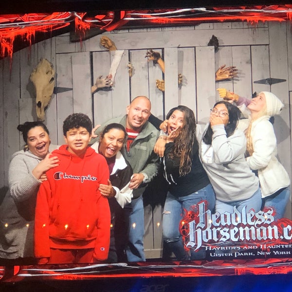 Photo taken at Headless Horseman Haunted Attractions by Berthica C. on 10/7/2019