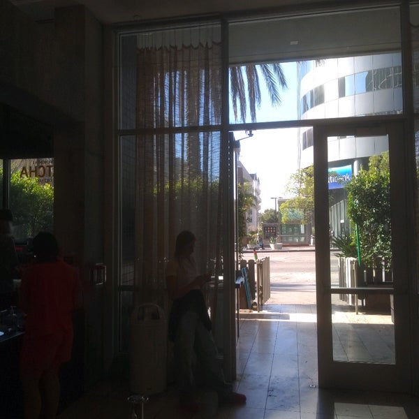 Alfred Coffee Koreatown Wilshire Center Koreatown 2 tips