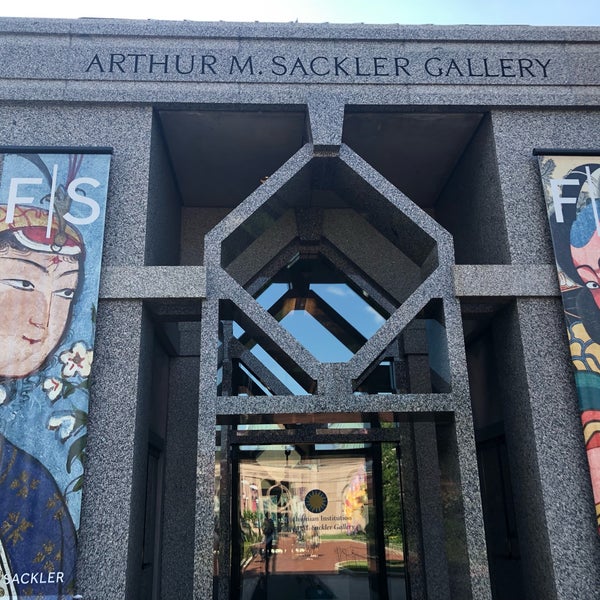 Photo taken at Arthur M. Sackler Gallery by Sakehiro H. on 8/15/2019