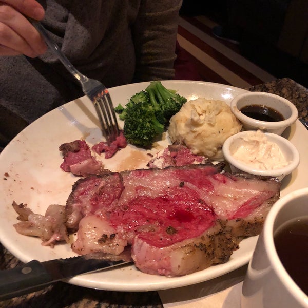 Photo taken at BJ&#39;s Restaurant &amp; Brewhouse by Thomas B. on 2/11/2018