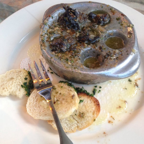 Must come, must see, must eat! Sooo french .. garlic snails