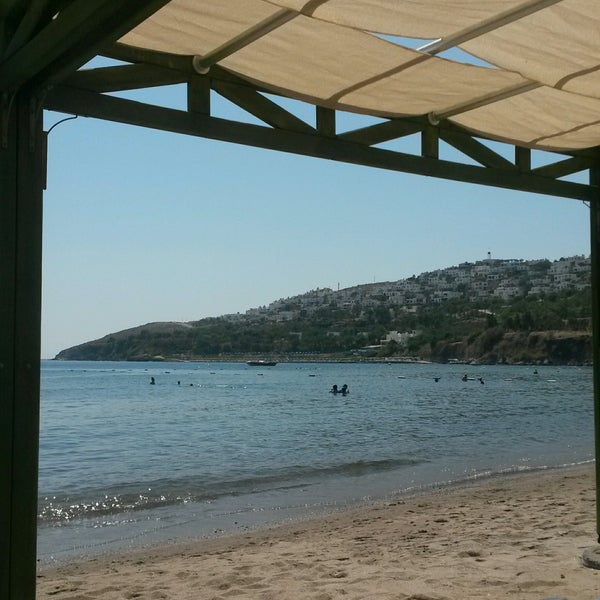 Baia Bodrum пляж понтон