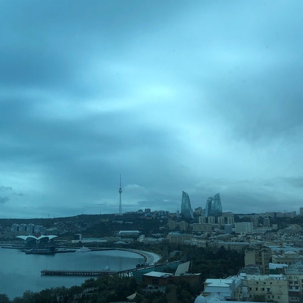 รูปภาพถ่ายที่ Hilton Baku โดย Kamilla I. เมื่อ 11/7/2022