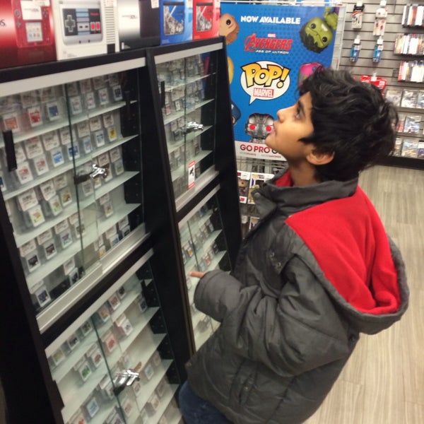 GameStop Heart of Chicago 2336 W Cermak Red