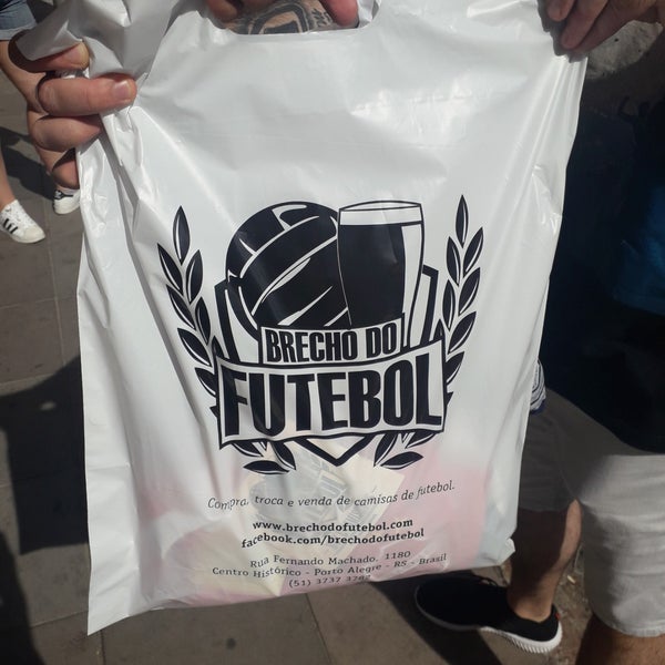 Photo taken at Brechó do Futebol by Paulo D. on 3/16/2019