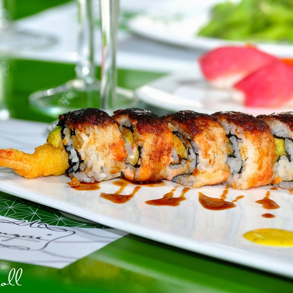 Das Foto wurde bei Banzai Sushi Asian Cuisine von Banzai Sushi Asian Cuisine am 11/5/2013 aufgenommen
