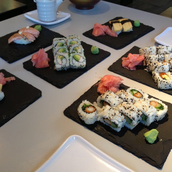 Photo taken at Sushi&#39;N&#39;Roll by Jenni K. on 5/3/2013