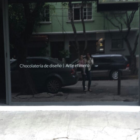 11/4/2013에 Silvia C.님이 dolcenero-chocolatería de diseño I arte efímero에서 찍은 사진