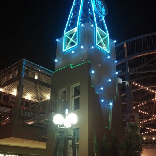 1/24/2013 tarihinde Juan C.ziyaretçi tarafından Chula Vista Center'de çekilen fotoğraf