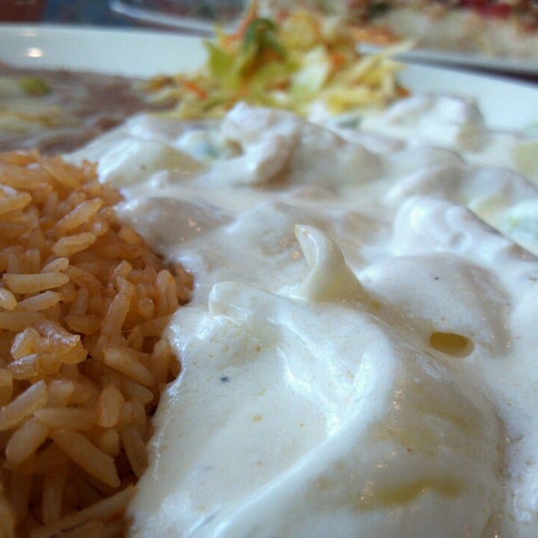 Das Foto wurde bei Azteca Mexican Restaurant Matthews von Manny F. am 4/21/2013 aufgenommen