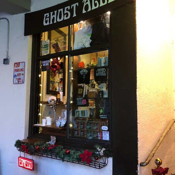Das Foto wurde bei Ghost Alley Espresso von Kaitlin am 12/31/2022 aufgenommen