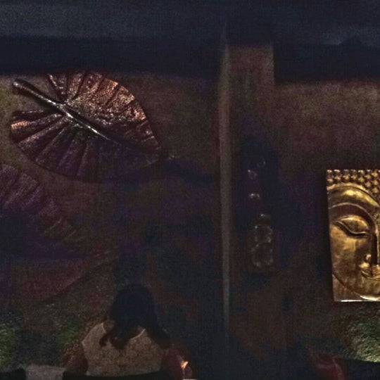 Foto tirada no(a) Sangsan Asian Lounge por Maa M. em 2/20/2014