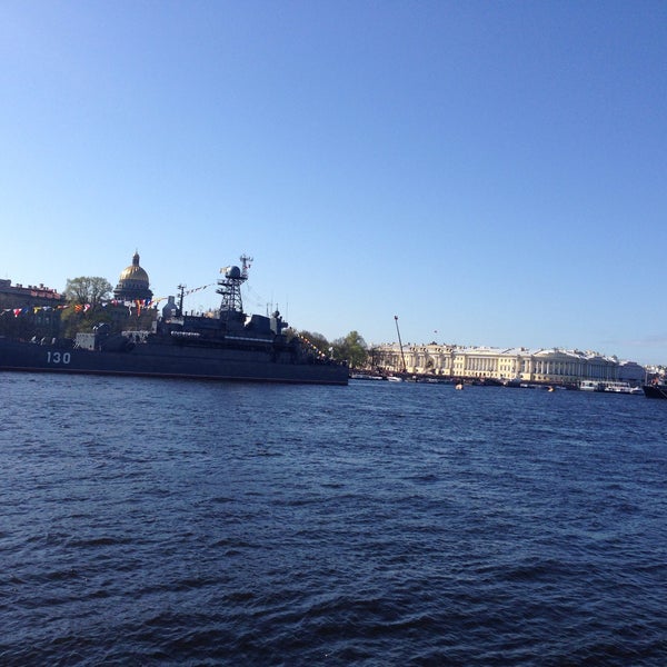 รูปภาพถ่ายที่ Spit of Vasilievsky Island โดย Мотылек เมื่อ 5/9/2015