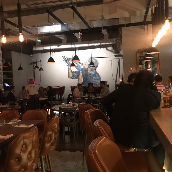 Das Foto wurde bei MATTO Italian Restaurant von Anthony B. am 2/5/2018 aufgenommen